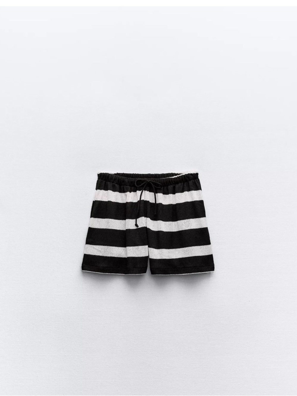 NEW WITH TAGS ZARA KNIT NAVY AND WHITE STRIPED SHORTS SIZE SMALL